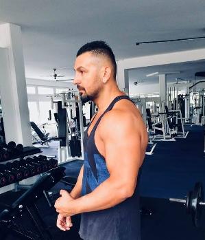 Zum Profil von emredeniz