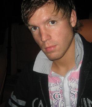 Zum Profil von fuckboy2000