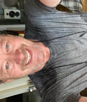 Zum Profil von helmut51371