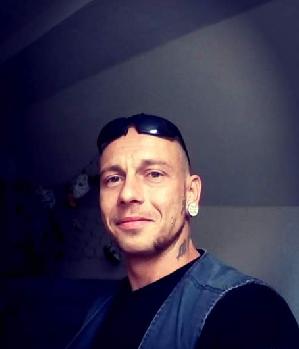 Zum Profil von hyti85