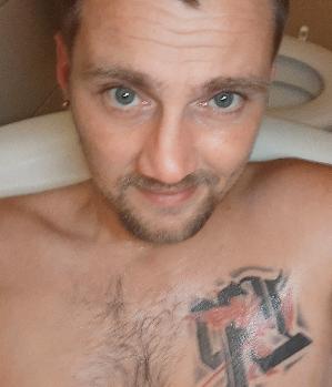 Zum Profil von latschi