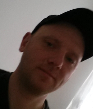 Zum Profil von mirkom