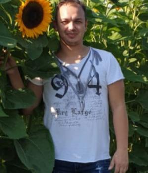 Zum Profil von riki38