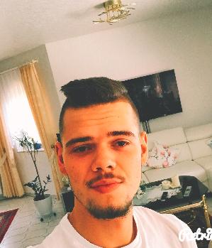 Zum Profil von scram96