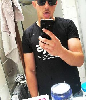 Zum Profil von snakepit90