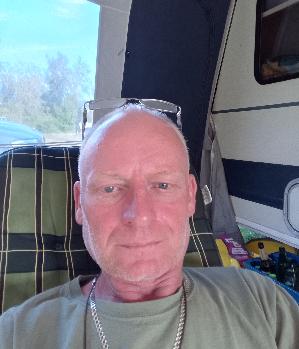 thomas457272
