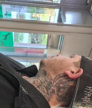 Zum Profil von xIKAii