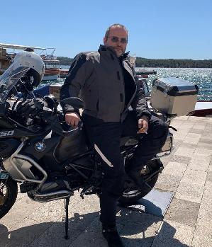 Zum Profil von zoki_50