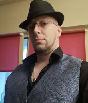 Zum Profil von zoro82